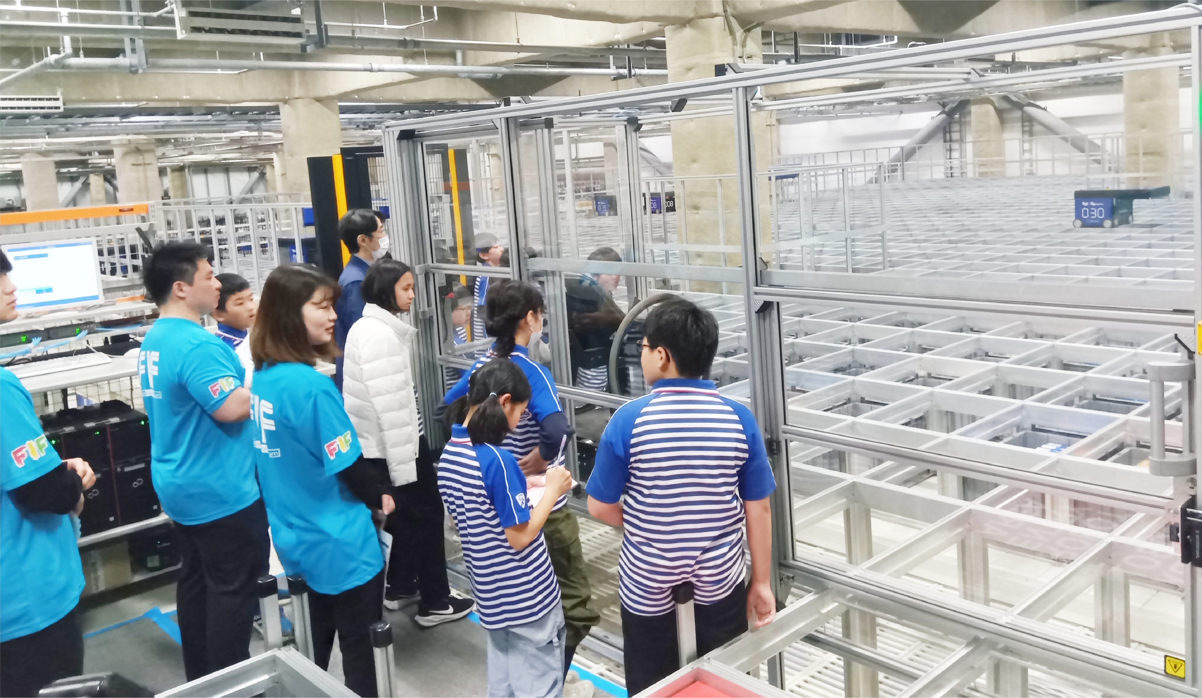 小学生が物流のしくみや持続可能な社会をつくるための取組みを学ぶ