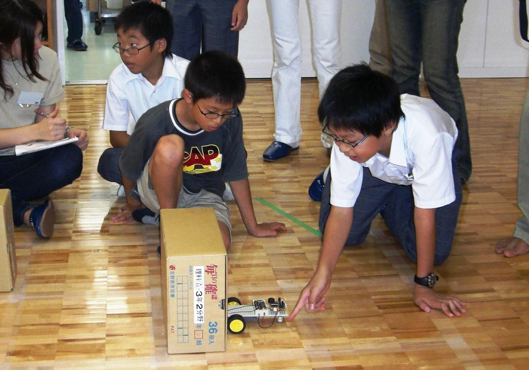 パソコン組み立て教室＋ロボットカーレース＠日野学園